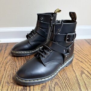 NWOT Dr Martens Cristofor Lace-Up Buckle Boot With Harness Black
